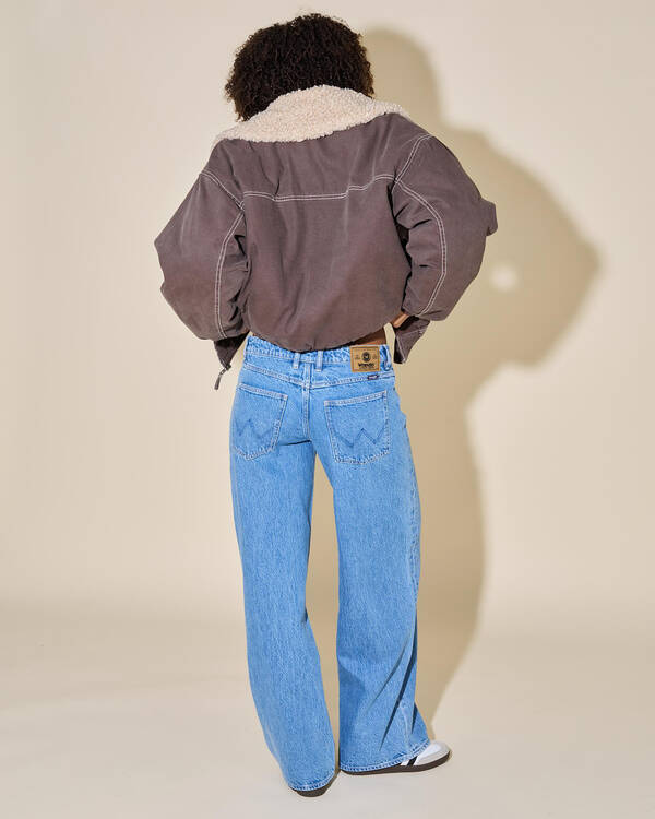 Wrangler Low Farrah Super Baggy Jeans for Womens