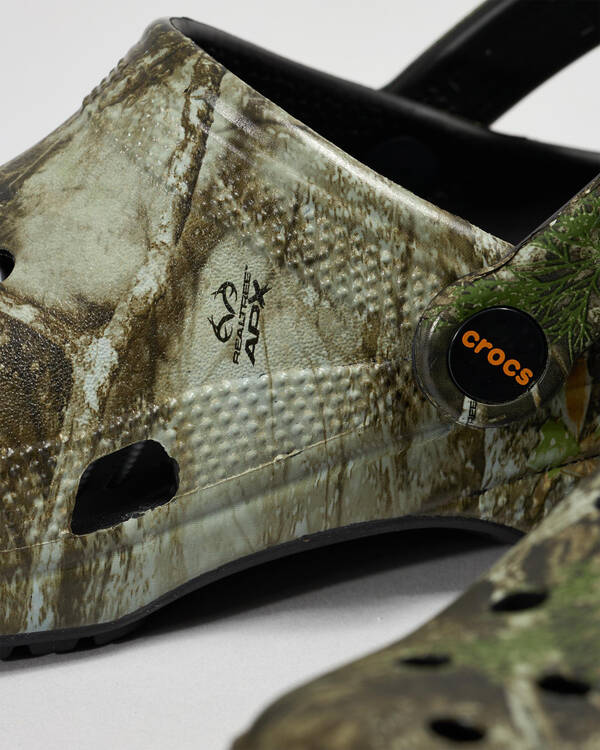 Crocs Classic Realtree Camo Clogs for Unisex